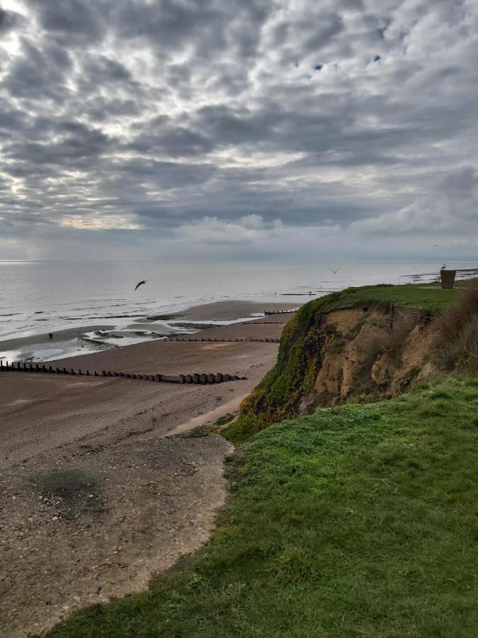 Rolo'S Retreat Apartment Cullercoats Bagian luar foto